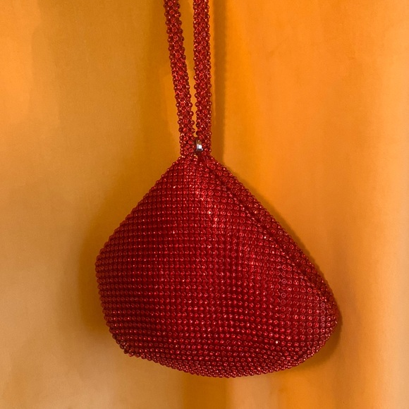 Sparkling red purse - Picture 4 of 7